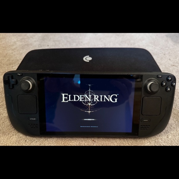 Steam Deck LCD 256GB with Official Valve Dock and Original Carrying Case - Picture 2 of 10